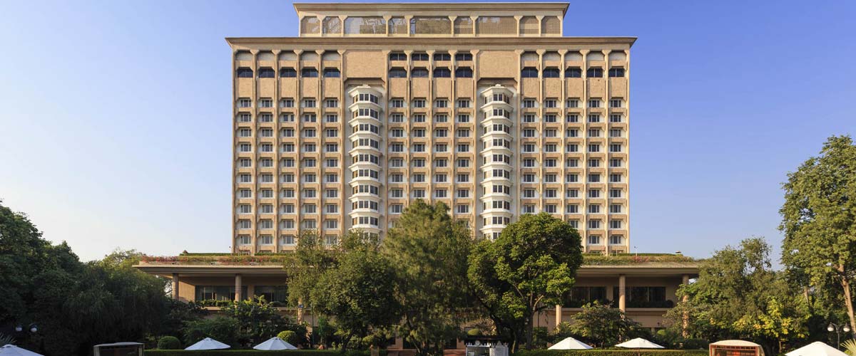 Hotel Taj Mahal call girls